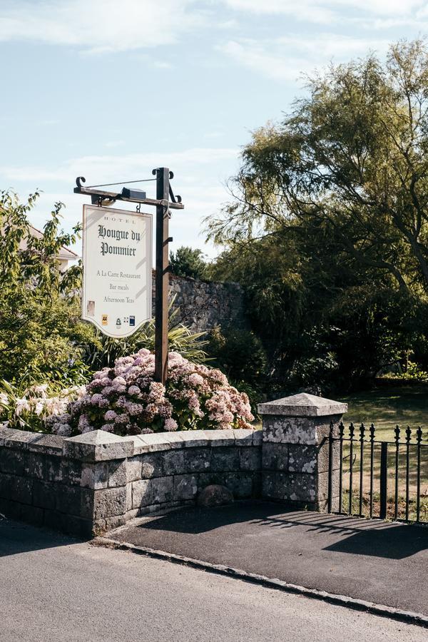 Hotel Hougue Du Pommier Castel Exterior photo